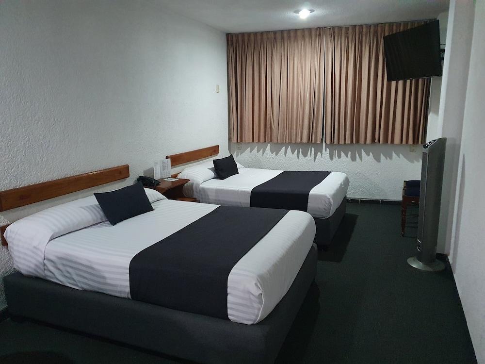 Estanza Hotel & Suites Μορέλια Εξωτερικό φωτογραφία